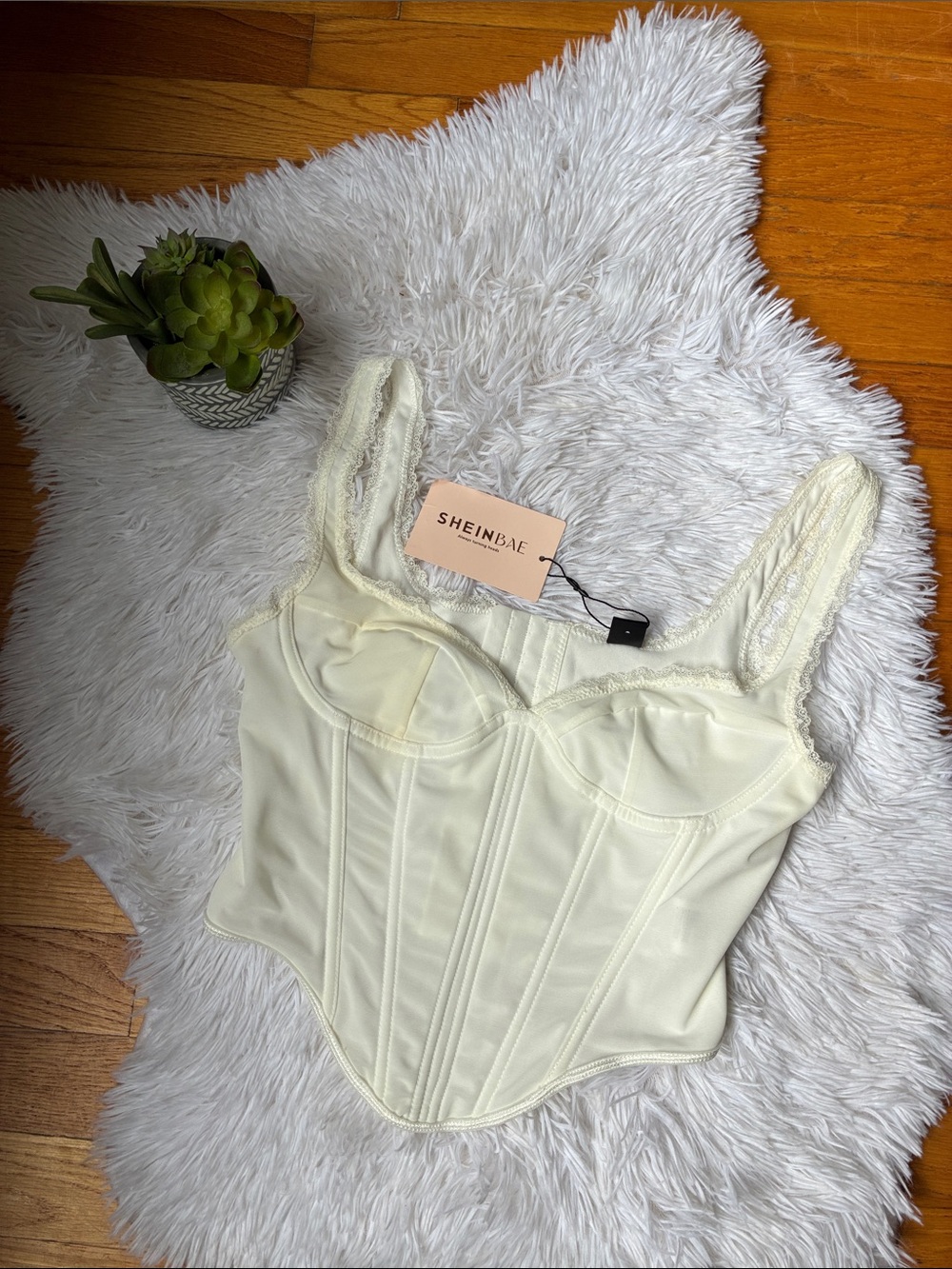 SHEIN BAE White Lace Camisole Corset 🤍